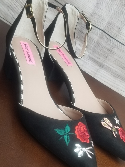 Betsey Johnson Shoes - Betsey Johnson block heels 9.5